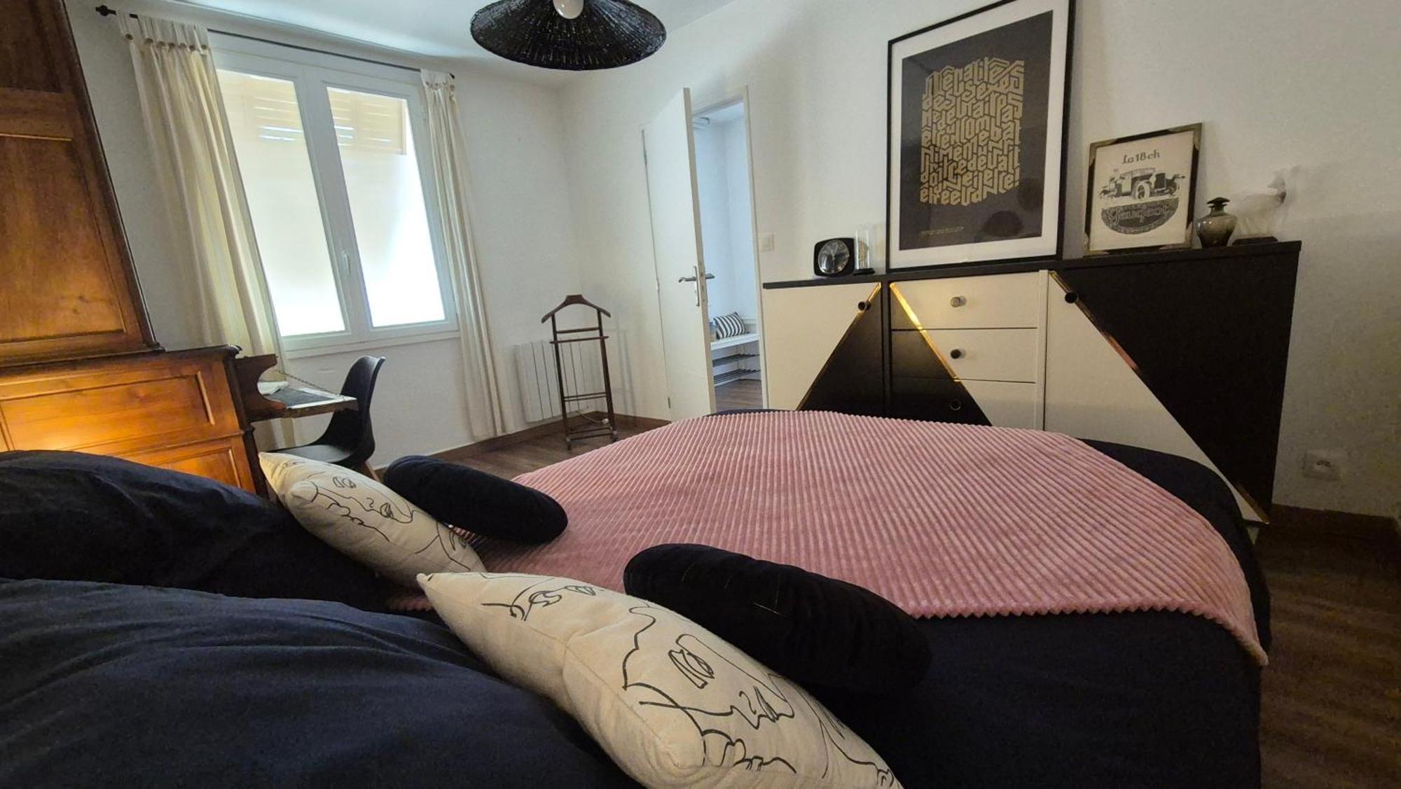 Apartment Rez-de-chaussee Et Terrasse Privative *